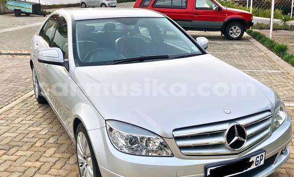 Tenga Tsaru Mercedes‒Benz C–Class Sirivha Mota in Harare in Harare Tenga Tsaru Mercedes‒Benz C–Class Sirivha Mota in Harare in Harare