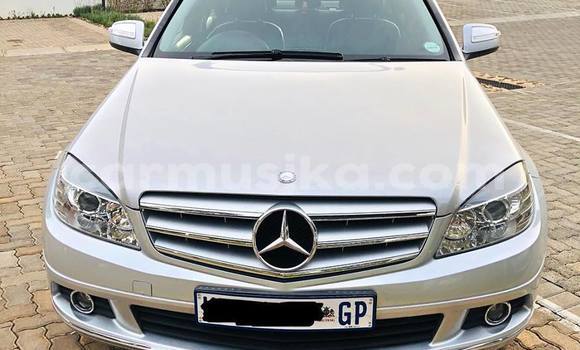 Tenga Tsaru Mercedes‒Benz C–Class Sirivha Mota in Harare in Harare Tenga Tsaru Mercedes‒Benz C–Class Sirivha Mota in Harare in Harare