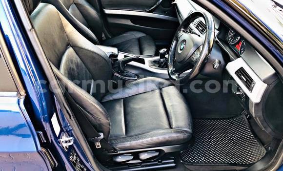 Tenga Tsaru BMW 3–Series Bhuruu Mota in Beitbridge in Matabeleland South Tenga Tsaru BMW 3–Series Bhuruu Mota in Beitbridge in Matabeleland South