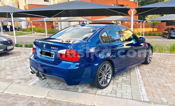 Tenga Tsaru BMW 3–Series Bhuruu Mota in Beitbridge in Matabeleland South Tenga Tsaru BMW 3–Series Bhuruu Mota in Beitbridge in Matabeleland South