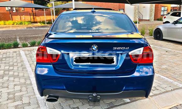Tenga Tsaru BMW 3–Series Bhuruu Mota in Beitbridge in Matabeleland South Tenga Tsaru BMW 3–Series Bhuruu Mota in Beitbridge in Matabeleland South