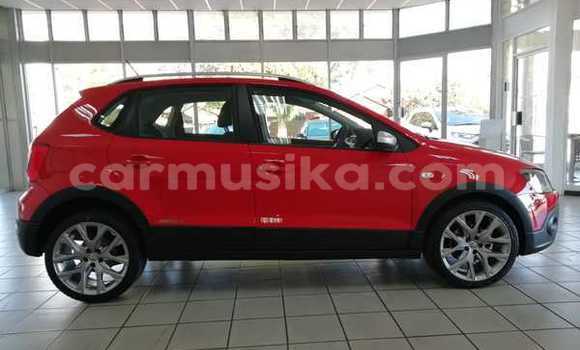 Acheter Occasion Voiture Volkswagen Polo Rouge à Beitbridge, Matabeleland South Acheter Occasion Voiture Volkswagen Polo Rouge à Beitbridge, Matabeleland South