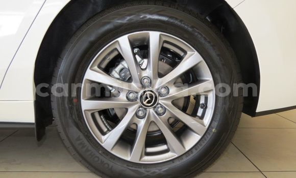 Buy Used Mazda 3 White Car in Beitbridge in Matabeleland South Buy Used Mazda 3 White Car in Beitbridge in Matabeleland South