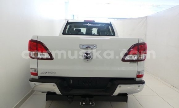 Buy Used Mazda BT-50 White Car in Beitbridge in Matabeleland South Buy Used Mazda BT-50 White Car in Beitbridge in Matabeleland South