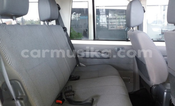 Tenga Tsaru Toyota Land Cruiser Chena Mota in Avondale in Harare Tenga Tsaru Toyota Land Cruiser Chena Mota in Avondale in Harare