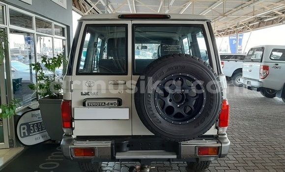 Tenga Tsaru Toyota Land Cruiser Chena Mota in Avondale in Harare Tenga Tsaru Toyota Land Cruiser Chena Mota in Avondale in Harare