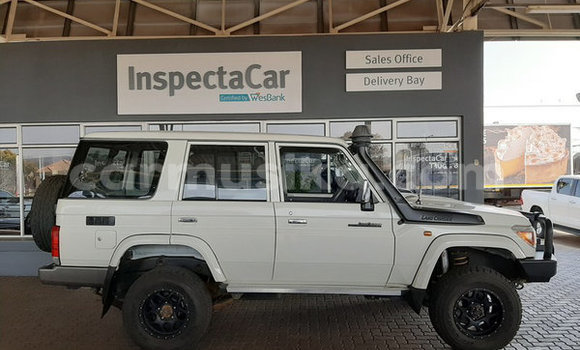 Tenga Tsaru Toyota Land Cruiser Chena Mota in Avondale in Harare Tenga Tsaru Toyota Land Cruiser Chena Mota in Avondale in Harare