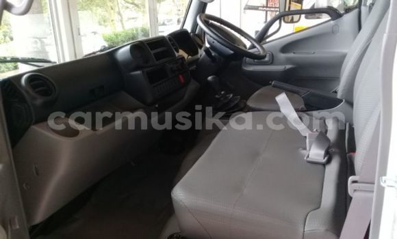 Nunua Ilio tumika Toyota Dyna Nyeupe Gari ndani ya Beitbridge nchini Matabeleland Kusini Nunua Ilio tumika Toyota Dyna Nyeupe Gari ndani ya Beitbridge nchini Matabeleland Kusini