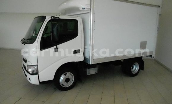 Acheter Occasion Voiture Toyota Dyna Blanc à Beitbridge, Matabeleland South Acheter Occasion Voiture Toyota Dyna Blanc à Beitbridge, Matabeleland South