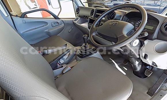 Acheter Occasion Voiture Toyota Dyna Blanc à Beitbridge, Matabeleland South Acheter Occasion Voiture Toyota Dyna Blanc à Beitbridge, Matabeleland South