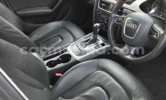 Acheter Occasion Voiture Audi A4 Gris à Beitbridge, Matabeleland South Acheter Occasion Voiture Audi A4 Gris à Beitbridge, Matabeleland South