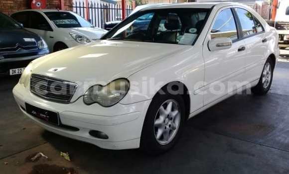 Buy Used Mercedes‒Benz C-Class White Car in Belvedere in Harare Buy Used Mercedes‒Benz C-Class White Car in Belvedere in Harare