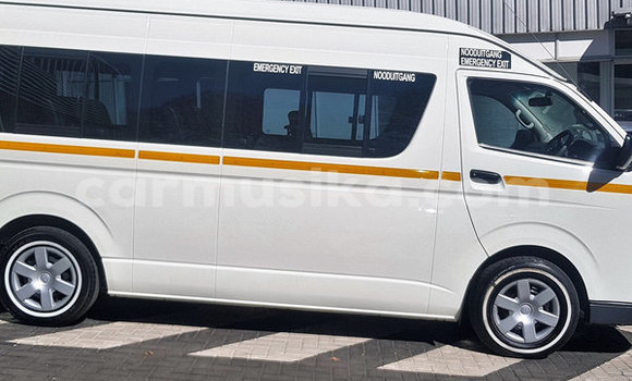 Tenga Tsaru Toyota Hiace Chena Mota in Beitbridge in Matabeleland South Tenga Tsaru Toyota Hiace Chena Mota in Beitbridge in Matabeleland South