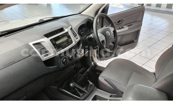 Tenga Tsaru Toyota Hilux Chena Mota in Harare in Harare Tenga Tsaru Toyota Hilux Chena Mota in Harare in Harare