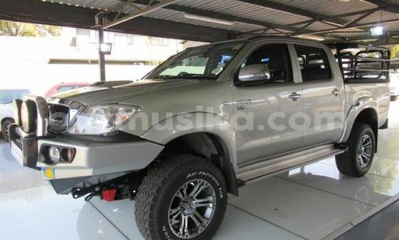 Buy Used Toyota Hilux Silver Car in Harare in Harare Buy Used Toyota Hilux Silver Car in Harare in Harare