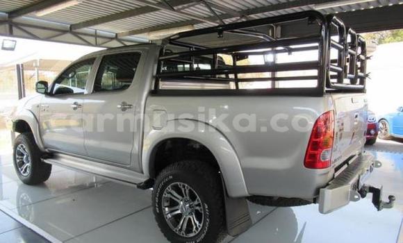 Buy Used Toyota Hilux Silver Car in Harare in Harare Buy Used Toyota Hilux Silver Car in Harare in Harare