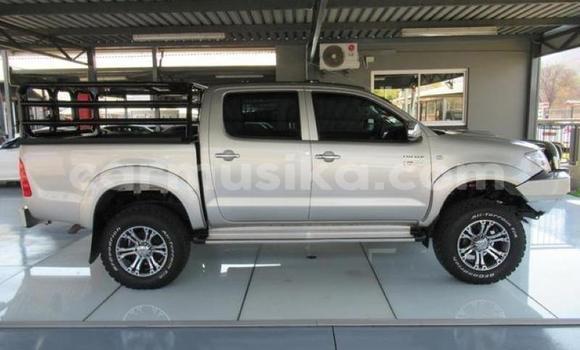 Buy Used Toyota Hilux Silver Car in Harare in Harare Buy Used Toyota Hilux Silver Car in Harare in Harare