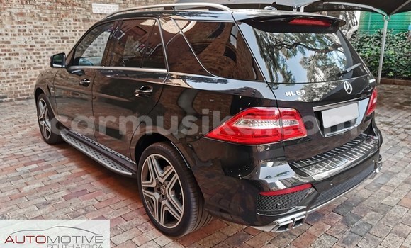 Tenga Tsaru Mercedes‒Benz M-klasse AMG Nhema Mota in Harare in Harare Tenga Tsaru Mercedes‒Benz M-klasse AMG Nhema Mota in Harare in Harare