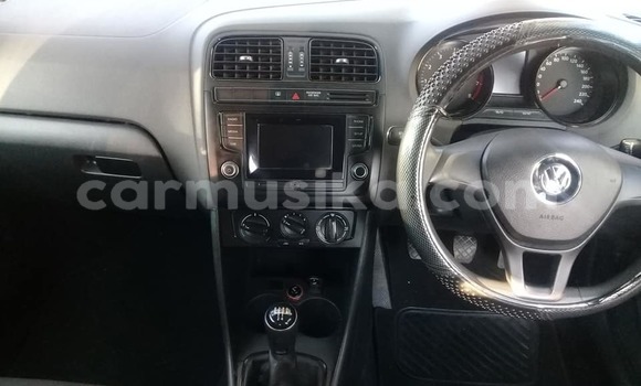Buy Used Volkswagen Polo White Car in Beitbridge in Matabeleland South Buy Used Volkswagen Polo White Car in Beitbridge in Matabeleland South