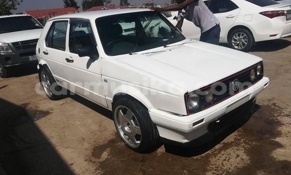Buy Used Volkswagen Golf White Car in Beitbridge in Matabeleland South Buy Used Volkswagen Golf White Car in Beitbridge in Matabeleland South