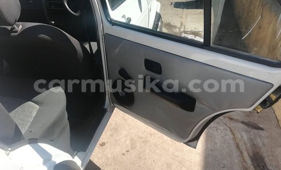 Buy Used Volkswagen Golf White Car in Beitbridge in Matabeleland South Buy Used Volkswagen Golf White Car in Beitbridge in Matabeleland South