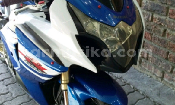 Acheter Occasion Voiture Suzuki APV Bleu à Beitbridge, Matabeleland South Acheter Occasion Voiture Suzuki APV Bleu à Beitbridge, Matabeleland South