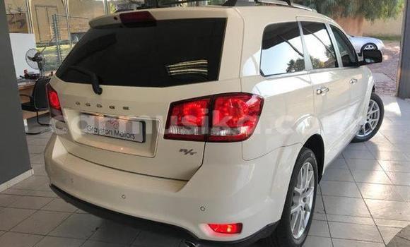 Acheter Occasion Voiture Dodge Coronet Blanc à Beitbridge, Matabeleland South Acheter Occasion Voiture Dodge Coronet Blanc à Beitbridge, Matabeleland South