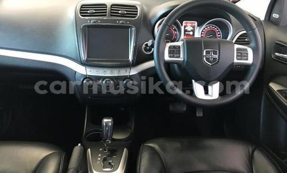 Acheter Occasion Voiture Dodge Coronet Blanc à Beitbridge, Matabeleland South Acheter Occasion Voiture Dodge Coronet Blanc à Beitbridge, Matabeleland South