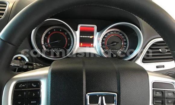 Acheter Occasion Voiture Dodge Coronet Blanc à Beitbridge, Matabeleland South Acheter Occasion Voiture Dodge Coronet Blanc à Beitbridge, Matabeleland South