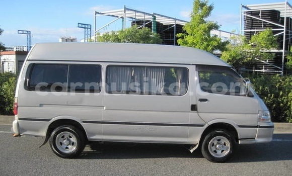 Buy Used Toyota Grand HiAce Brown Car in Beitbridge in Matabeleland South Buy Used Toyota Grand HiAce Brown Car in Beitbridge in Matabeleland South