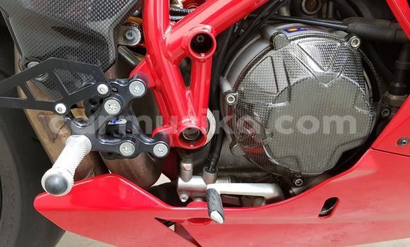 Tenga Tsaru Ducati 1098 Tsvuku Bike in Harare in Harare Tenga Tsaru Ducati 1098 Tsvuku Bike in Harare in Harare