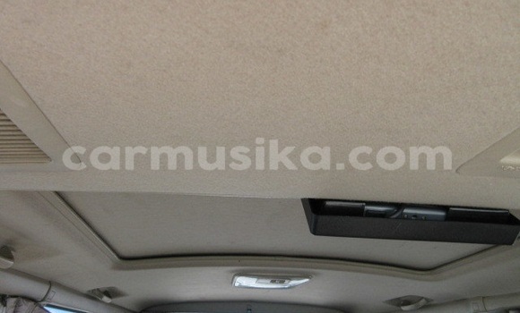 Buy Used Toyota Granvia Silver Car in Beitbridge in Matabeleland South Buy Used Toyota Granvia Silver Car in Beitbridge in Matabeleland South