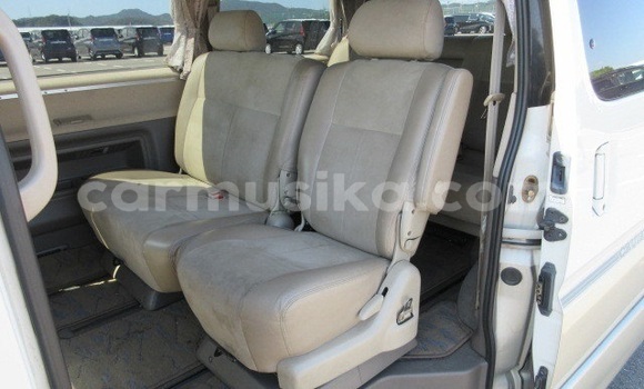 Buy Used Toyota Granvia Silver Car in Beitbridge in Matabeleland South Buy Used Toyota Granvia Silver Car in Beitbridge in Matabeleland South