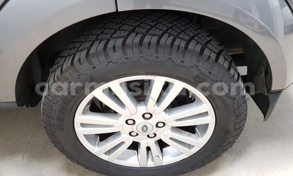 Tenga Tsaru Land Rover Discovery Sirivha Mota in Beitbridge in Matabeleland South Tenga Tsaru Land Rover Discovery Sirivha Mota in Beitbridge in Matabeleland South