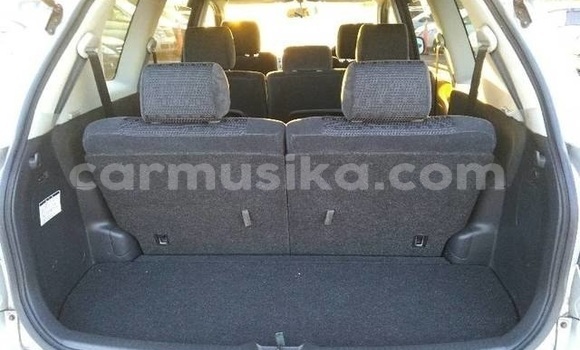 Acheter Occasion Voiture Toyota Ipsum Gris à Beitbridge, Matabeleland South Acheter Occasion Voiture Toyota Ipsum Gris à Beitbridge, Matabeleland South