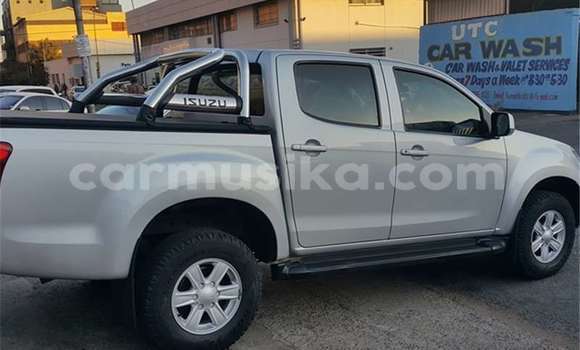 Buy Used Isuzu KB Silver Car in Beitbridge in Matabeleland South Buy Used Isuzu KB Silver Car in Beitbridge in Matabeleland South