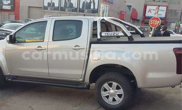 Buy Used Isuzu KB Silver Car in Beitbridge in Matabeleland South Buy Used Isuzu KB Silver Car in Beitbridge in Matabeleland South