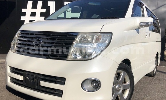 Acheter Occasion Voiture Nissan Elgrand Blanc à Beitbridge, Matabeleland South Acheter Occasion Voiture Nissan Elgrand Blanc à Beitbridge, Matabeleland South