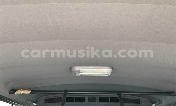 Buy Used Toyota Hiace White Car in Beitbridge in Matabeleland South Buy Used Toyota Hiace White Car in Beitbridge in Matabeleland South