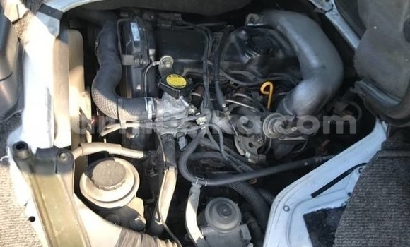 Buy Used Toyota Hiace White Car in Beitbridge in Matabeleland South Buy Used Toyota Hiace White Car in Beitbridge in Matabeleland South