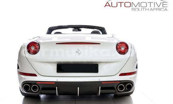 Tenga Tsaru Ferrari California Chena Mota in Harare in Harare Tenga Tsaru Ferrari California Chena Mota in Harare in Harare