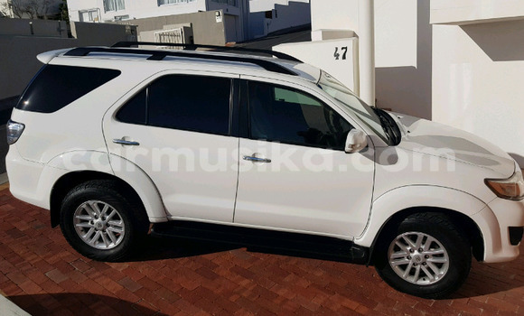 Buy Used Toyota Fortuner White Car in Harare in Harare Buy Used Toyota Fortuner White Car in Harare in Harare