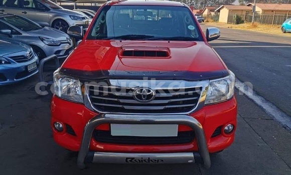 Acheter Occasion Voiture Toyota Hilux Rouge à Beitbridge, Matabeleland South Acheter Occasion Voiture Toyota Hilux Rouge à Beitbridge, Matabeleland South