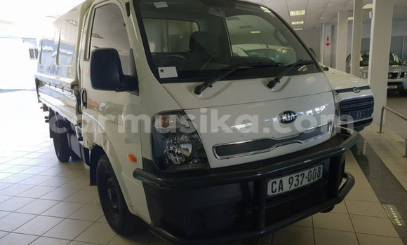 Acheter Occasion Voiture Kia K3 Blanc à Beitbridge, Matabeleland South Acheter Occasion Voiture Kia K3 Blanc à Beitbridge, Matabeleland South