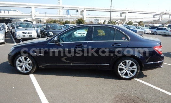 Acheter Occasion Voiture Mercedes‒Benz C–Class Noir à Beitbridge, Matabeleland South Acheter Occasion Voiture Mercedes‒Benz C–Class Noir à Beitbridge, Matabeleland South