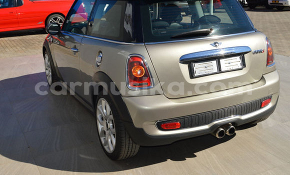 Tenga Tsaru MINI Cooper Zvimwe Mota in Beitbridge in Matabeleland South Tenga Tsaru MINI Cooper Zvimwe Mota in Beitbridge in Matabeleland South