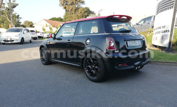 Tenga Tsaru MINI Cooper Nhema Mota in Beitbridge in Matabeleland South Tenga Tsaru MINI Cooper Nhema Mota in Beitbridge in Matabeleland South