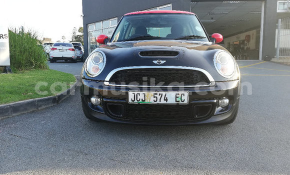 Tenga Tsaru MINI Cooper Nhema Mota in Beitbridge in Matabeleland South Tenga Tsaru MINI Cooper Nhema Mota in Beitbridge in Matabeleland South