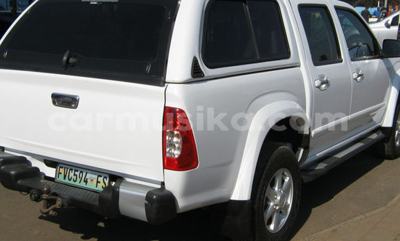 Tenga Tsaru Isuzu KB Chena Mota in Beitbridge in Matabeleland South Tenga Tsaru Isuzu KB Chena Mota in Beitbridge in Matabeleland South