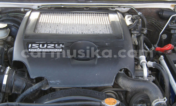 Tenga Tsaru Isuzu KB Chena Mota in Beitbridge in Matabeleland South Tenga Tsaru Isuzu KB Chena Mota in Beitbridge in Matabeleland South